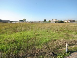 Terreno edificabile in Vendita a Oppeano, 1006 m²