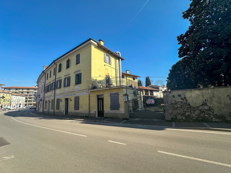 Casa Semi Indipendente in Vendita a Cervignano del Friuli, 689'000€, 988 m², arredato, con Box