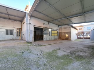 Immobile commerciale in Vendita a Padova, 300'000€, 339 m²