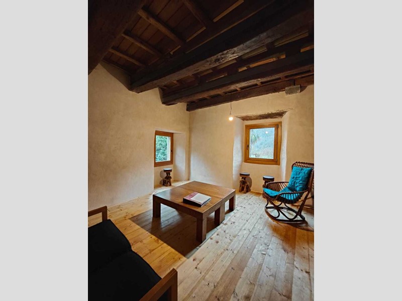 Casa Semi Indipendente in Vendita a Fivizzano, 169'000€, 273 m²