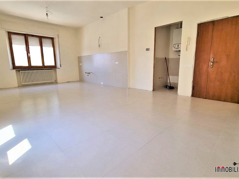 Quadrilocale in Vendita a Colle di Val D'Elsa, 230'000&euro;, 108 m²