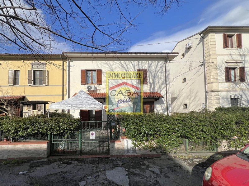 Casa Indipendente in Vendita a Pisa, zona Riglione Oratoio, 245'000€, 120 m²