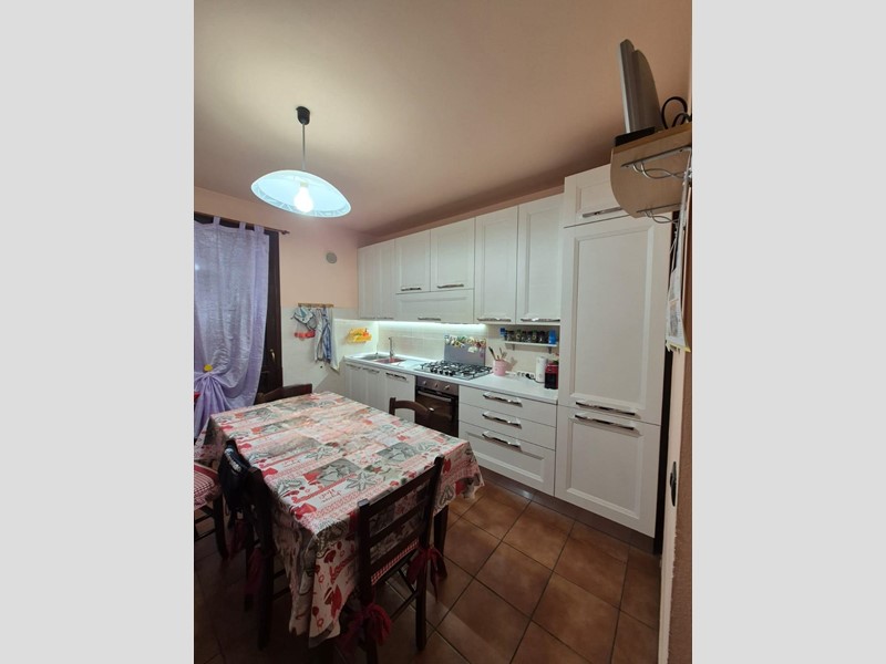 Quadrilocale in Vendita a Santa Maria a Monte, zona Ponticelli, 165'000€, 96 m², con Box