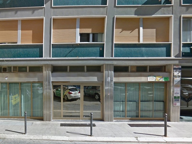 Negozio in Vendita a Foggia, 300'000&euro;, 275 m²