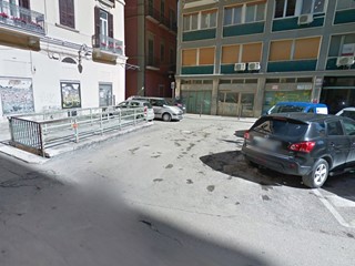 Negozio in Vendita a Foggia, 300'000&euro;, 275 m²