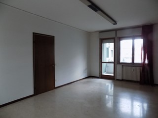 Trilocale in Vendita a Padova, zona Stanga, 155'000€, 75 m²