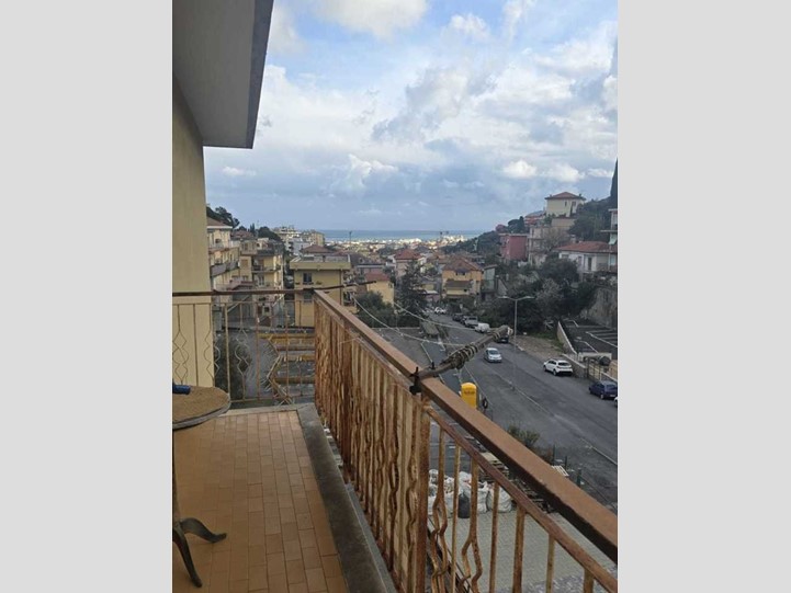 Quadrilocale in Vendita a Alassio, 240'000€, 88 m², arredato