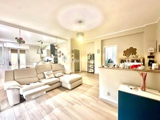 Quadrilocale in Vendita a Taranto, 155'000€, 120 m²