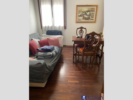 Attico in Vendita a Carrara, 300'000€, 170 m²