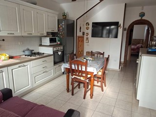 Quadrilocale in Vendita a Cecina, 230'000€, 80 m², arredato