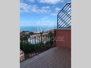 Quadrilocale in Vendita a Cefalù, zona Contrada S Lucia- via delle Fresie, 245'000€, 73 m²