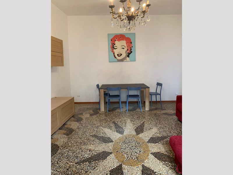 Trilocale in Affitto a Piacenza, zona Centro storico, 700€, 75 m², arredato