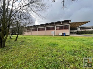 Capannone in Vendita a Lamporecchio, 390'000€, 620 m²