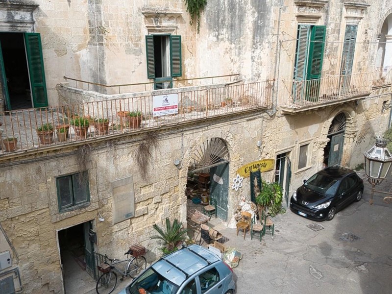 Casa Indipendente in Vendita a Lecce, 1'050'000€, 720 m², arredato, con Box