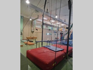 Attività commerciale in Affitto a Trani, 2'900€, 400 m²