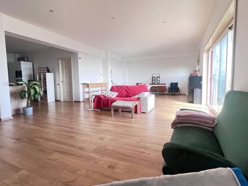 Appartamento in Vendita a Valverde, 190'000€, 140 m²