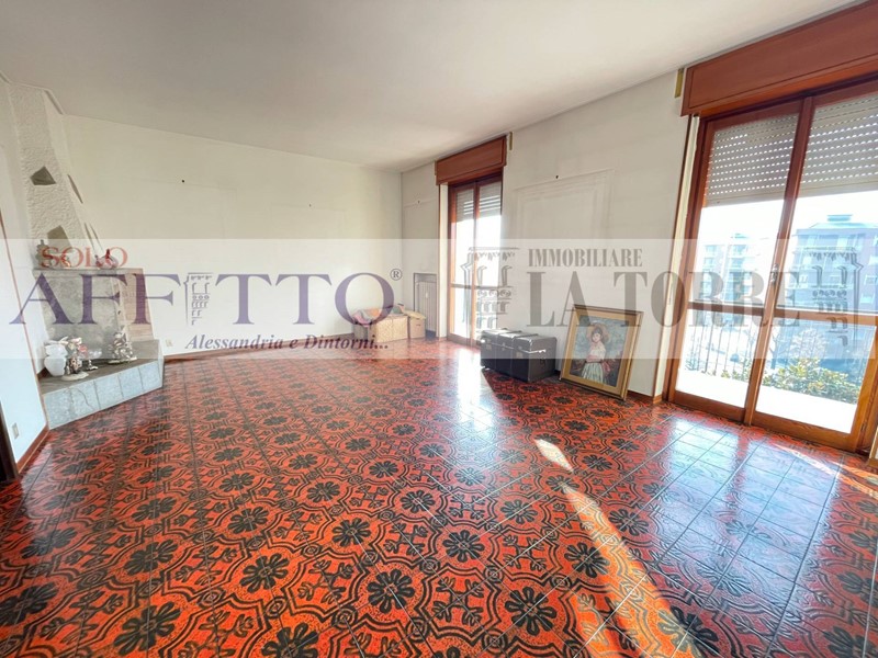 Quadrilocale in Vendita a Alessandria, zona Europa, 115'000€, 110 m²