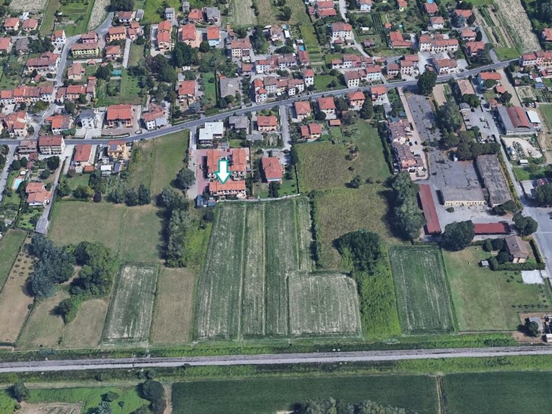 Terreno industriale in Vendita a Lucca, 6'150€, 333 m²