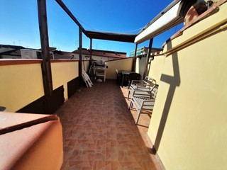 Trilocale in Vendita a Livorno, 150'000€, 70 m²