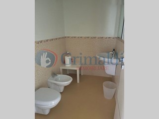 Ufficio in Affitto a Perugia, 600€, 90 m², arredato