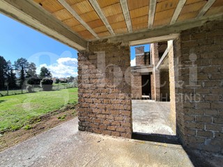 Villa in Vendita a Fabrica di Roma, 145'000€, 300 m²