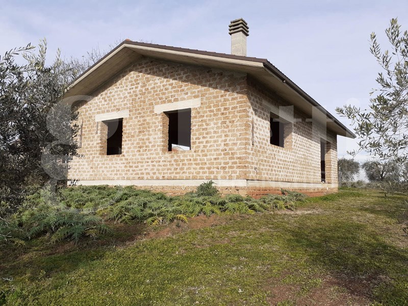 Villa in Vendita a Fabrica di Roma, 99'000€, 120 m²