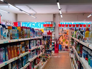 Negozio in Vendita a Monte San Pietro, 150'000€, 100 m²