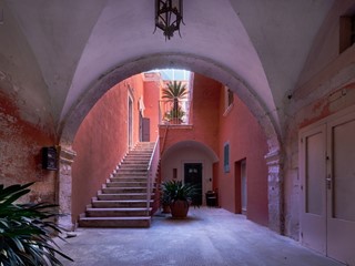 Casa Indipendente in Vendita a Polignano a Mare, 353 m²