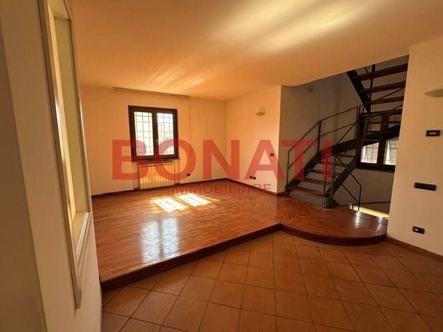 Casa Indipendente in Vendita a La Spezia, zona Periferia Est, 495'000&euro;, 204 m², con Box