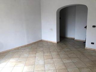 Trilocale in Vendita a Siracusa, 98'000&euro;, 106 m²