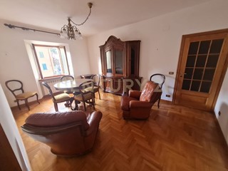 Appartamento in Vendita a Scansano, 89'000€, 122 m²