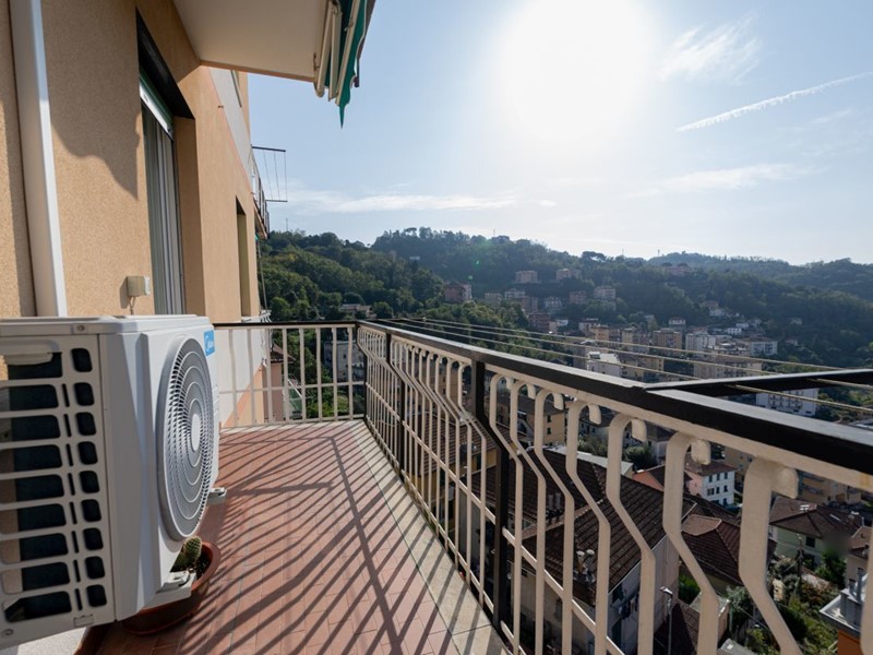 Appartamento in Vendita a Genova, 108'000€, 77 m²