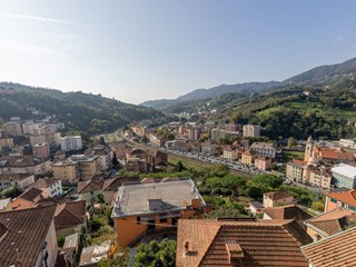 Appartamento in Vendita a Genova, 108'000&euro;, 77 m²