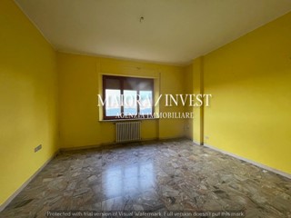 Quadrilocale in Vendita a Montalto delle Marche, 75'000€, 105 m², con Box