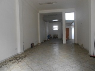 Immobile commerciale in Affitto a Aci Sant'Antonio, 550€, 115 m²