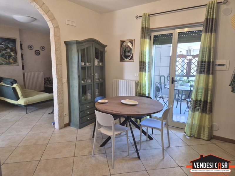 Trilocale in Vendita a Adelfia, 158'000€, 100 m²