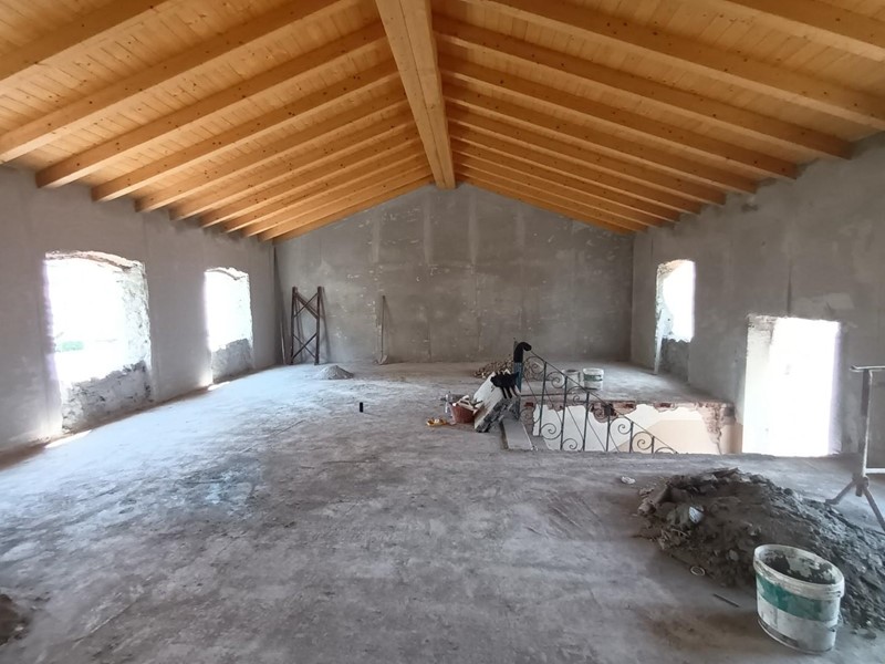 Quadrilocale in Vendita a Lucca, zona Ponte a Moriano, 235'000€, 140 m²