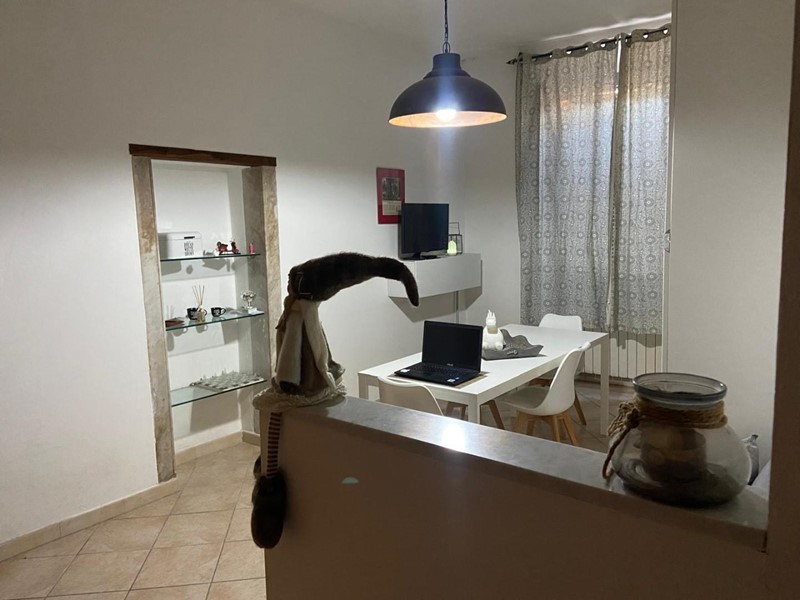 Bilocale in Vendita a Carrara, 150'000€, 55 m², arredato