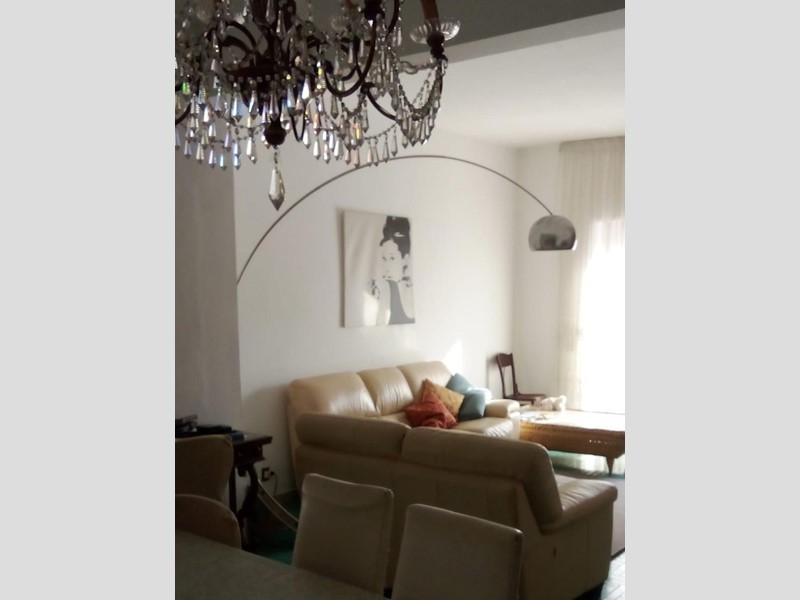 Appartamento in Vendita a Carrara, zona Marina di Carrara, 260'000€, 120 m²