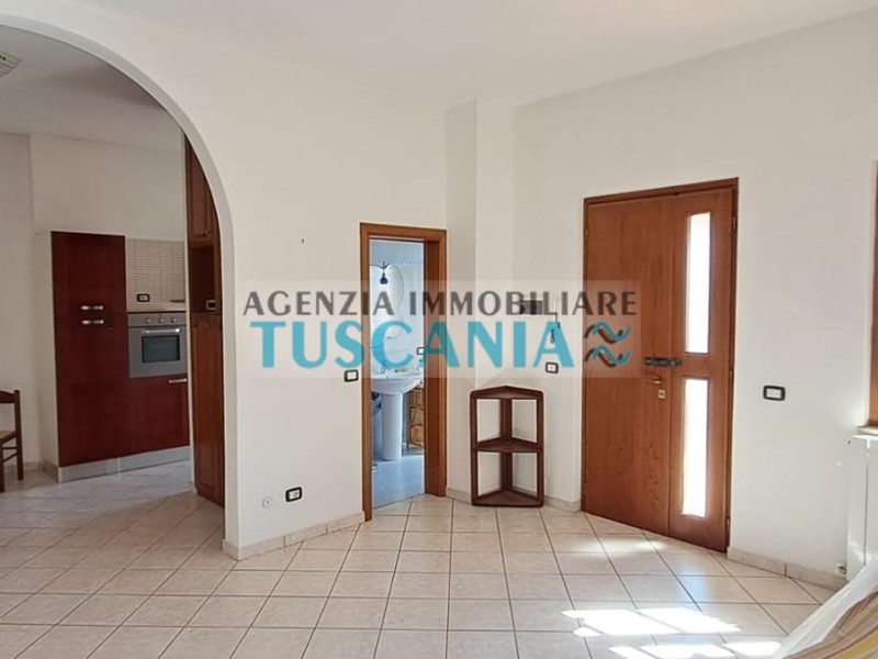 Trilocale in Vendita a Volterra, zona Saline, 110'000&euro;, 70 m², arredato, con Box