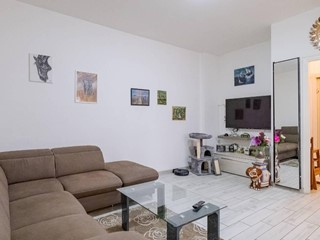 Casa Semi Indipendente in Vendita a Senago, 285'000€, 190 m²