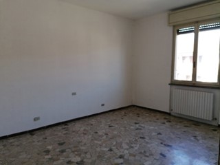 Casa Indipendente in Vendita a Crema, 170'000&euro;, 180 m²