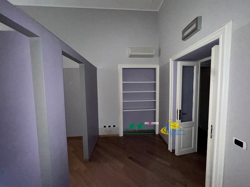 Ufficio in Vendita a Parma, 190'000€, 90 m²