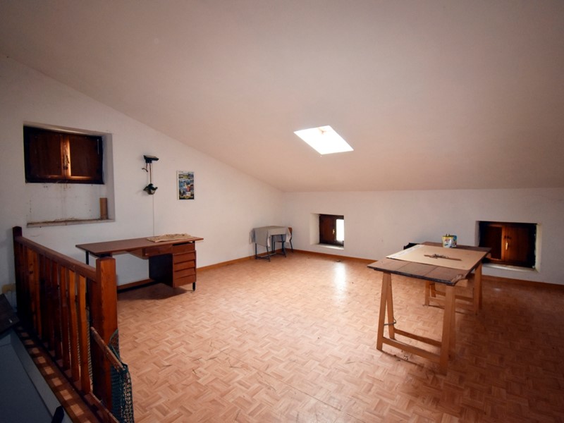 Casa Semi Indipendente in Vendita a Chiampo, 55'000€, 120 m²