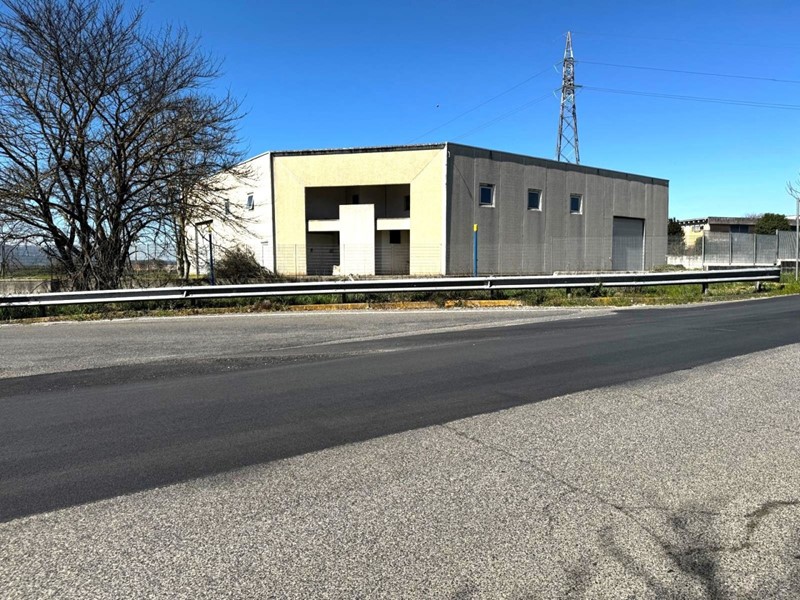 Capannone in Vendita a Anagni, 539'000€, 1080 m²