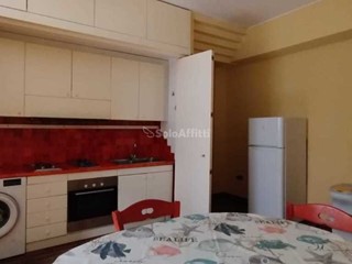 Quadrilocale in Affitto a Macerata, 85 m², arredato