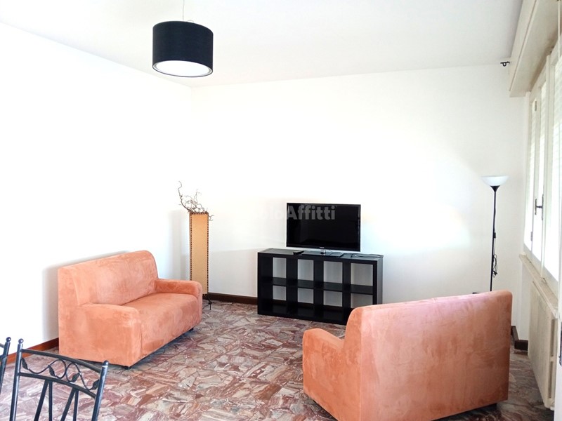 Appartamento in Affitto a Falconara Marittima, zona Falconara alta, 630€, 90 m²