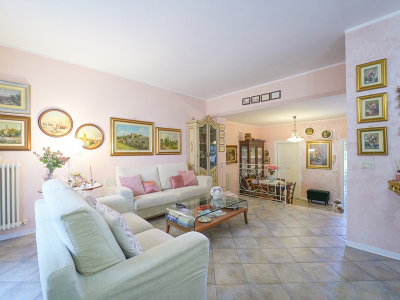 Casa Semi Indipendente in Vendita a Coriano, 330'000€, 192 m², con Box