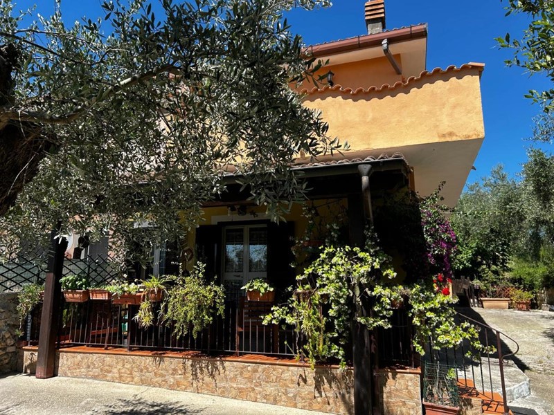 Casa Semi Indipendente in Vendita a Fiano Romano, 229'000€, 140 m²