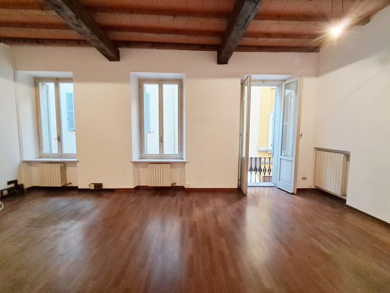 Trilocale in Vendita a Parma, zona Parma Centro, 198'000€, 110 m²